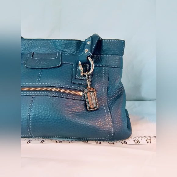 COACH Vintage Penelope Shoulder Bag in Dark Blue Pebbled Leather, Style F14682 - Picture 12 of 16